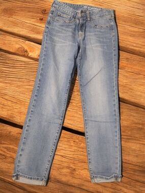 GAP Light Wash Straight Leg Women's Jeans Size 2/26